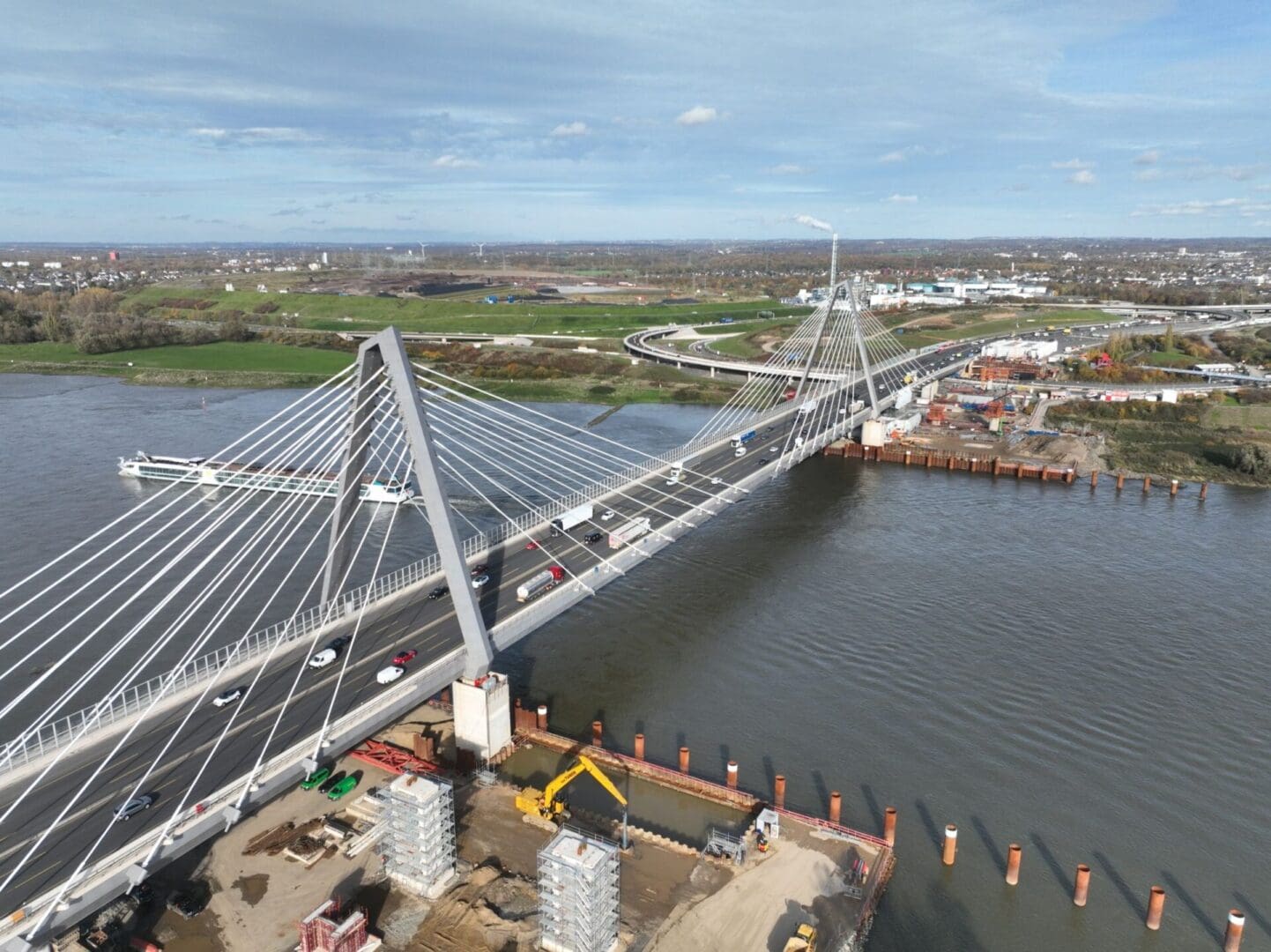 HOCHTIEF bridge aerial view